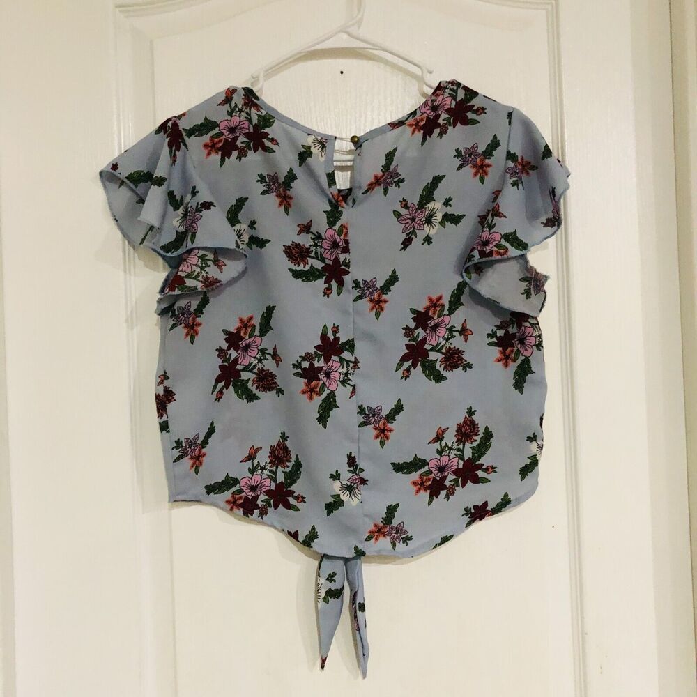 Live 4 Truth Blue Floral Flutter Sleeve Tie Front Crop Top Small Womens Blouse
